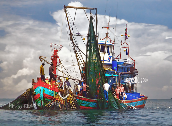 Bateau de pêche en Thaïlande, photo d'art
