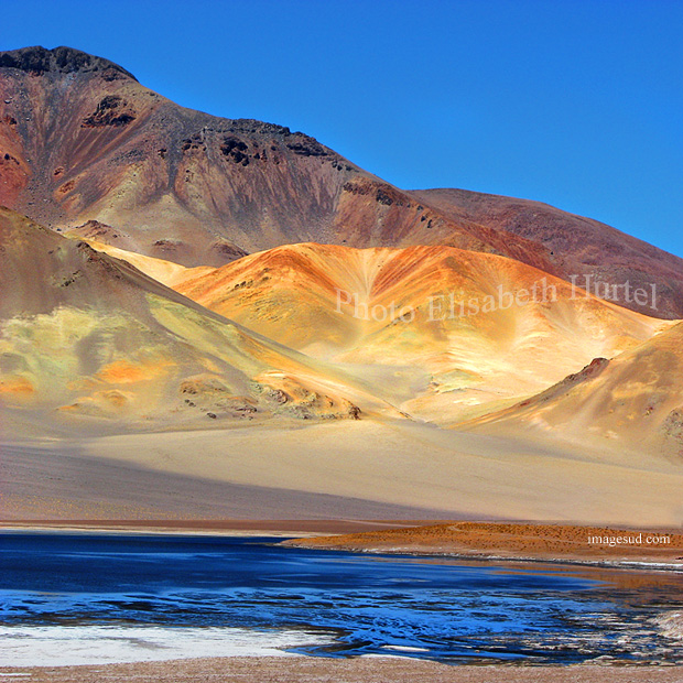 Paysage fantastique de très haute altitude: altiplano des Andes, Bolivie Chili