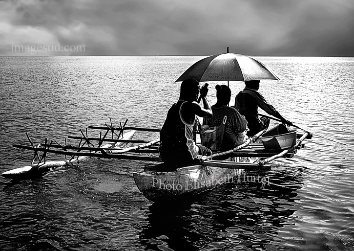 Sur un lagon de Mélanésie, photographie d'art en noir et blanc